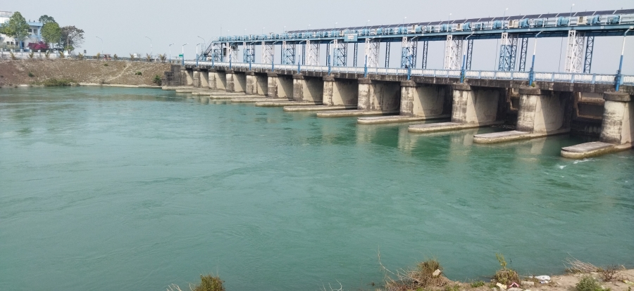NJP Railway Station to Lataguri